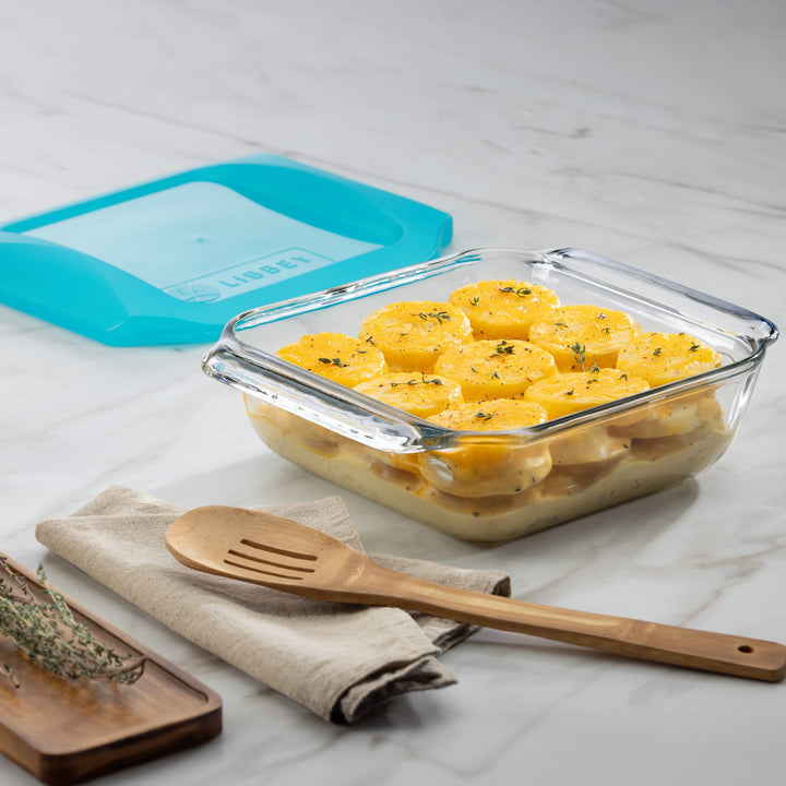 Trademarked GreatGrip™ handles provide a confident, comfortable hold when moving from oven to table.