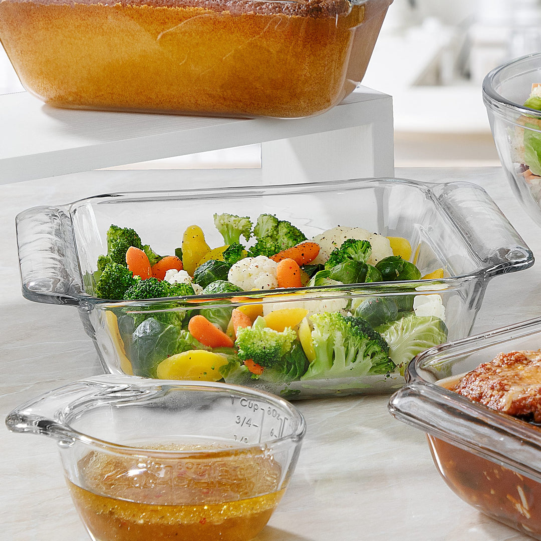 Durable glass is oven, microwave, freezer, and dishwasher safe for everyday versatility.