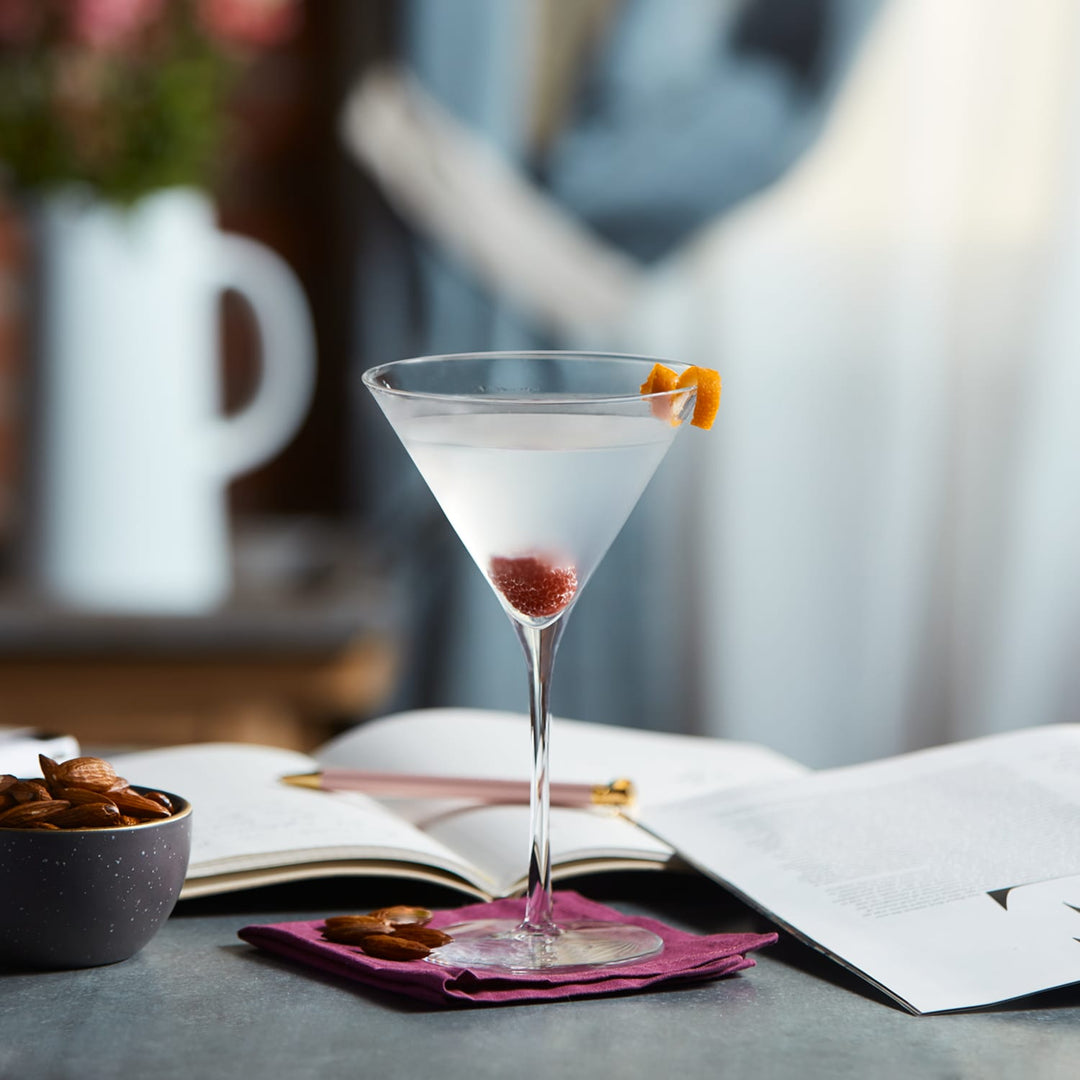 10-ounce capacity provides the perfect size for signature drinks and elegant entertaining.