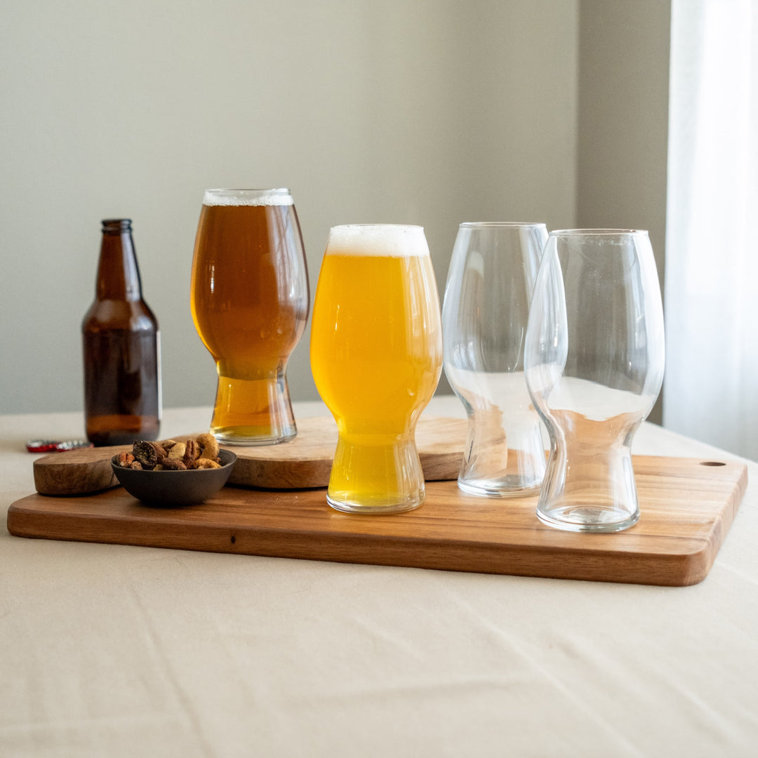 Enhanced Drinking Experience: For the beer enthusiast who values the nuanced experience of IPA consumption, an ideal gift would be one that highlights the significance of type-specific contours. These contours enhance the enjoyment of drinking IPA, catering to the connoisseur&