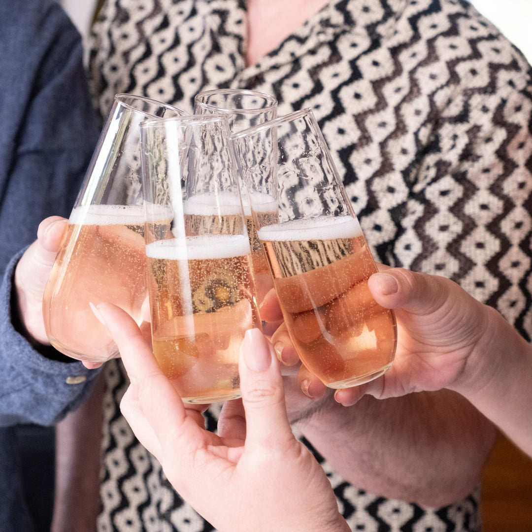 Slender bowl and narrow rim optimize the bouquet, taste, effervescence, and balance of champagne, prosecco, mimosas, sparkling wine, or any fruity fizz